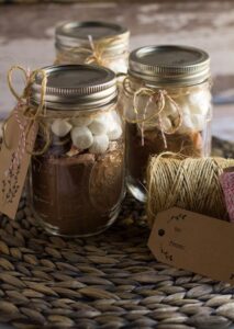 Easy homemade hot chocolate mix that's a perfect last minute gift. Bonus link to free gift tag printable.