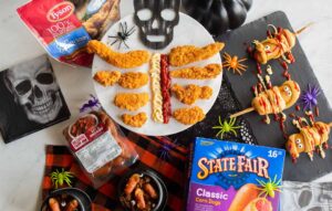 #AD Get spooked with these frighteningly delicious Witch Fingers in Chili! Just 3 ingredients and 20 minutes will get you this easy Halloween dish! #FeastOnFrightBitesAtWM